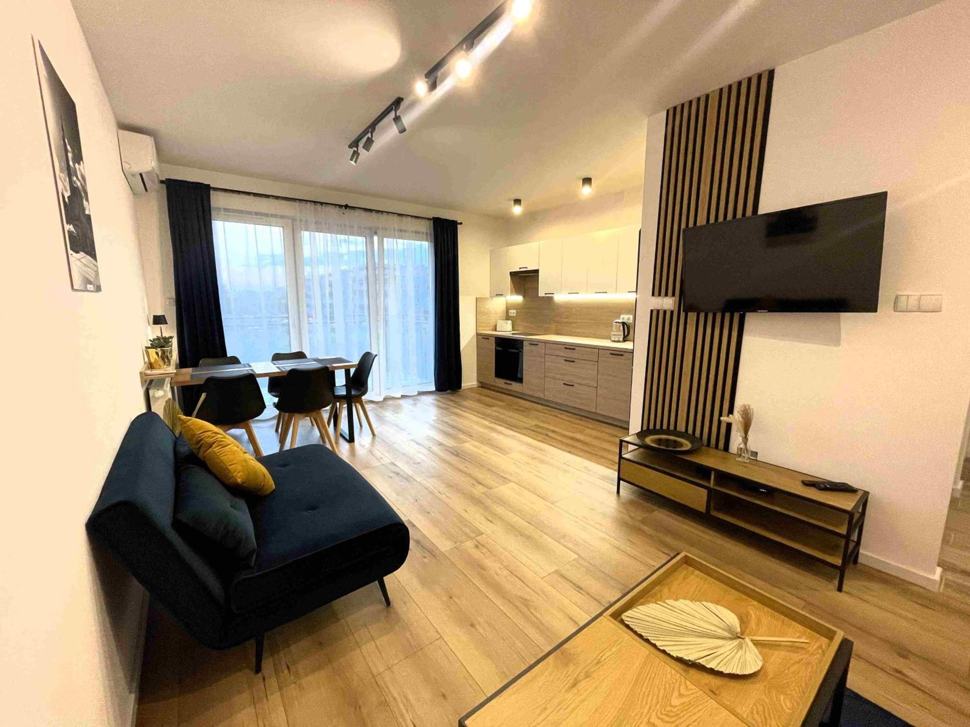 Park Poezji Ii Apartment *
